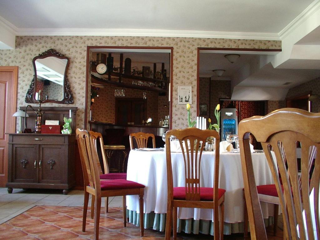 Hotel Regius Ополе Экстерьер фото