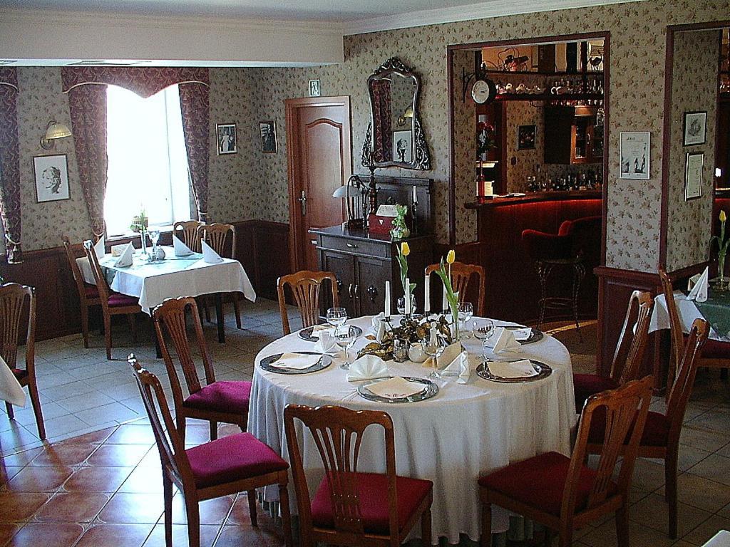 Hotel Regius Ополе Экстерьер фото