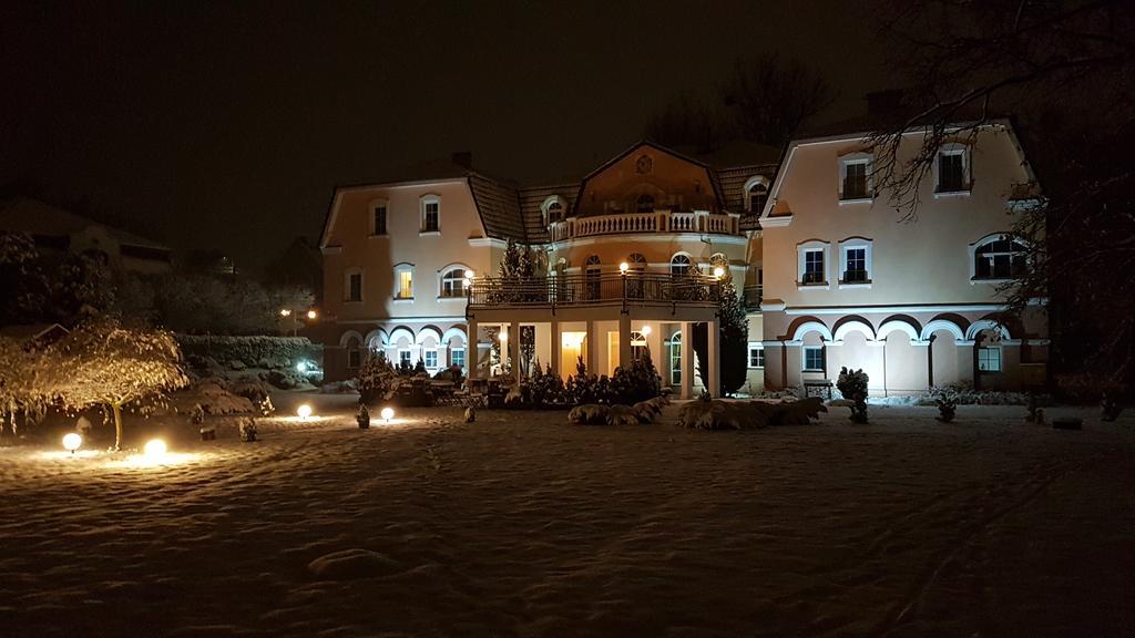 Hotel Regius Ополе Экстерьер фото